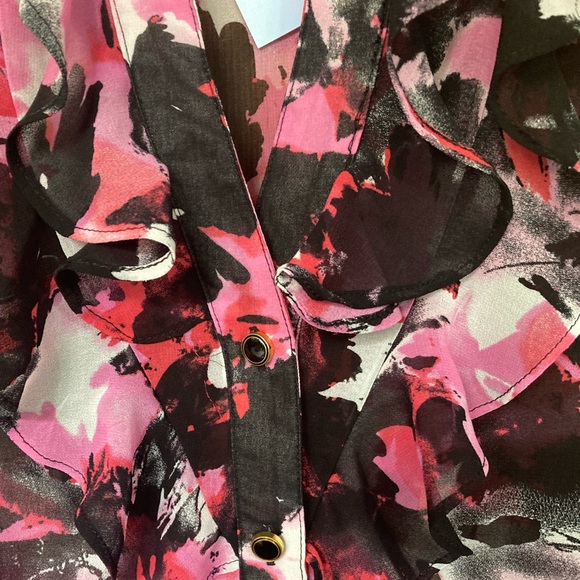 🛍️ 2/$15 🛍️ Dex floral semi-sheer buttonup blouse (S) - Picture 4 of 4